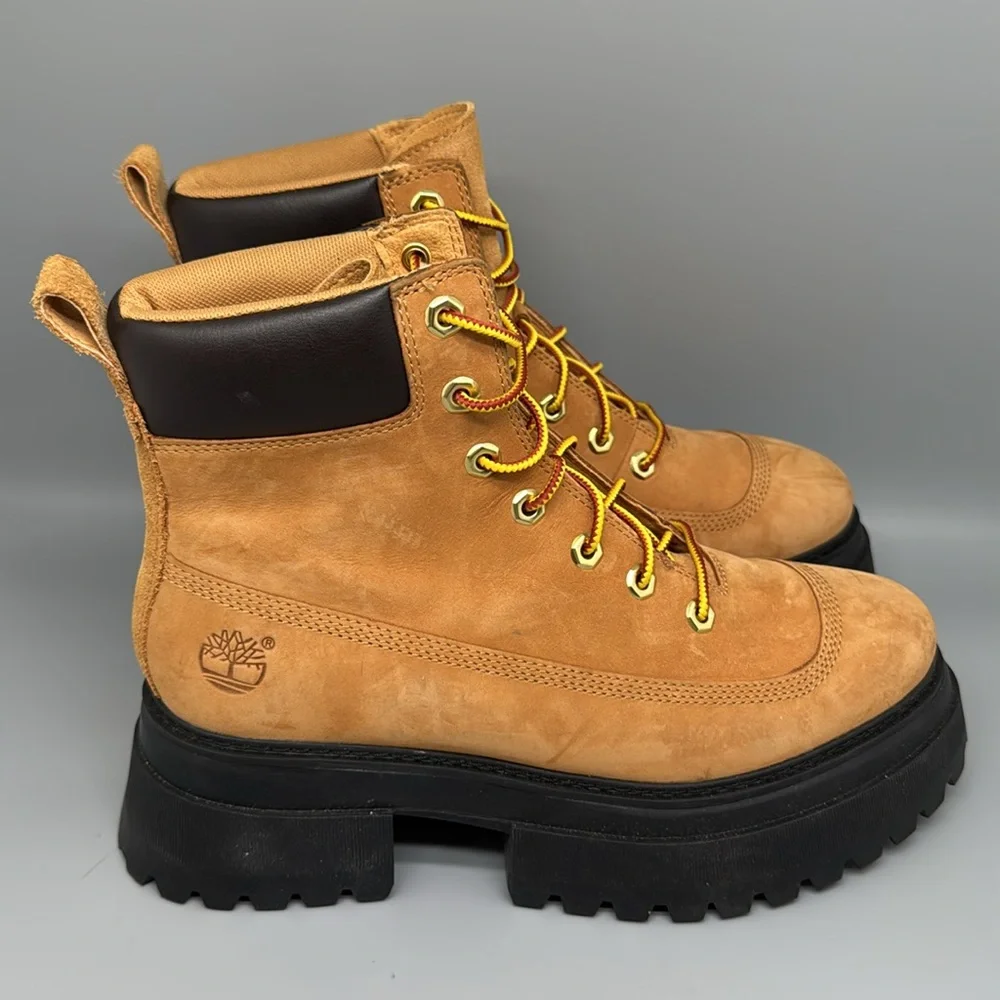 Timberland Nubuck‎ 6-Inch Lace-Up Platform Boots Women’s Size 9.5